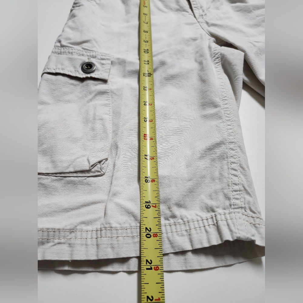 Levi's Youth Cargo Shorts - Picture 4 of 8